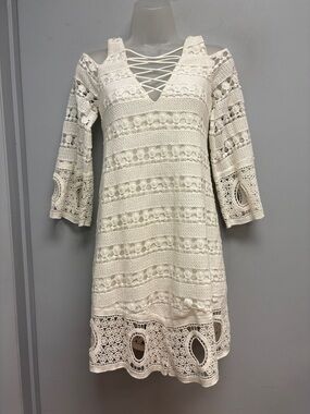 Sugar + Lips Ivory Lace Shift Dress | Boho Crochet Cutout Bell Sleeve Mini | XS